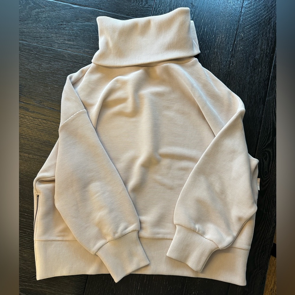 Varley Sweatshirt